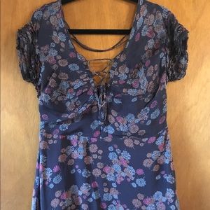 Free People floral dress Sz 8 front lace up.